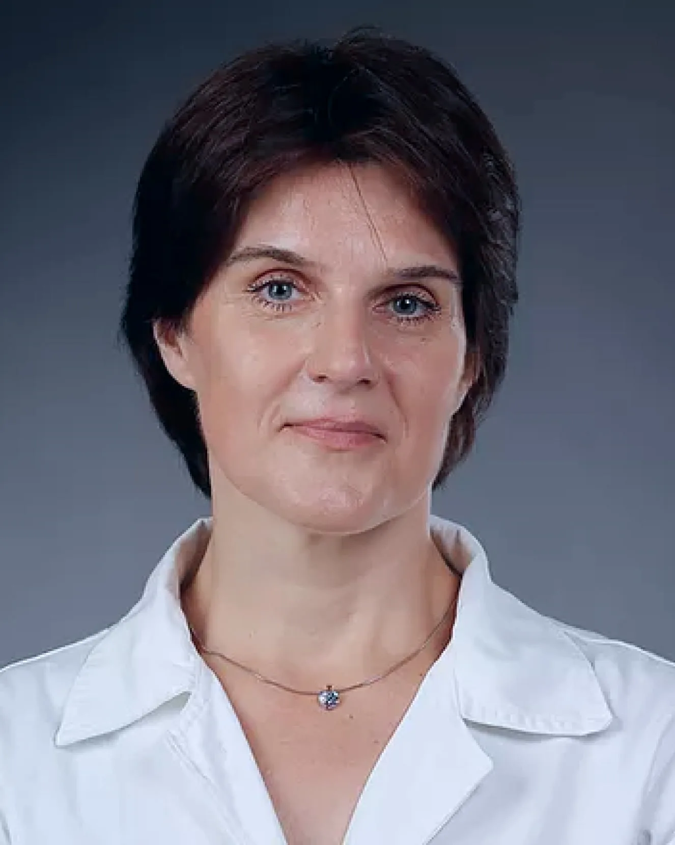 Prim mr sc med dr Zora Stanković oftalmohirurg vodeći specijalista za operaciju katarakte fakoemulzifikaciju i komplikovane katarakte ordinacija Oftalmologija Sjaj Beograd
