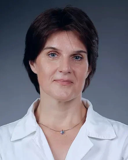 Prim mr sc med dr Zora Stanković oftalmohirurg vodeći specijalista za operaciju katarakte fakoemulzifikaciju i komplikovane katarakte ordinacija Oftalmologija Sjaj Beograd
